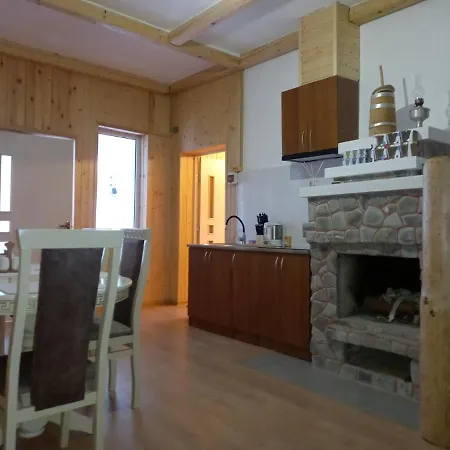 Feriehus у бабусі Zelena